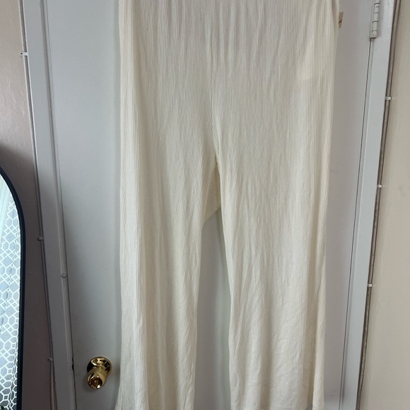 Aerie Cream Wide Leg Pants - Picture 1 of 3